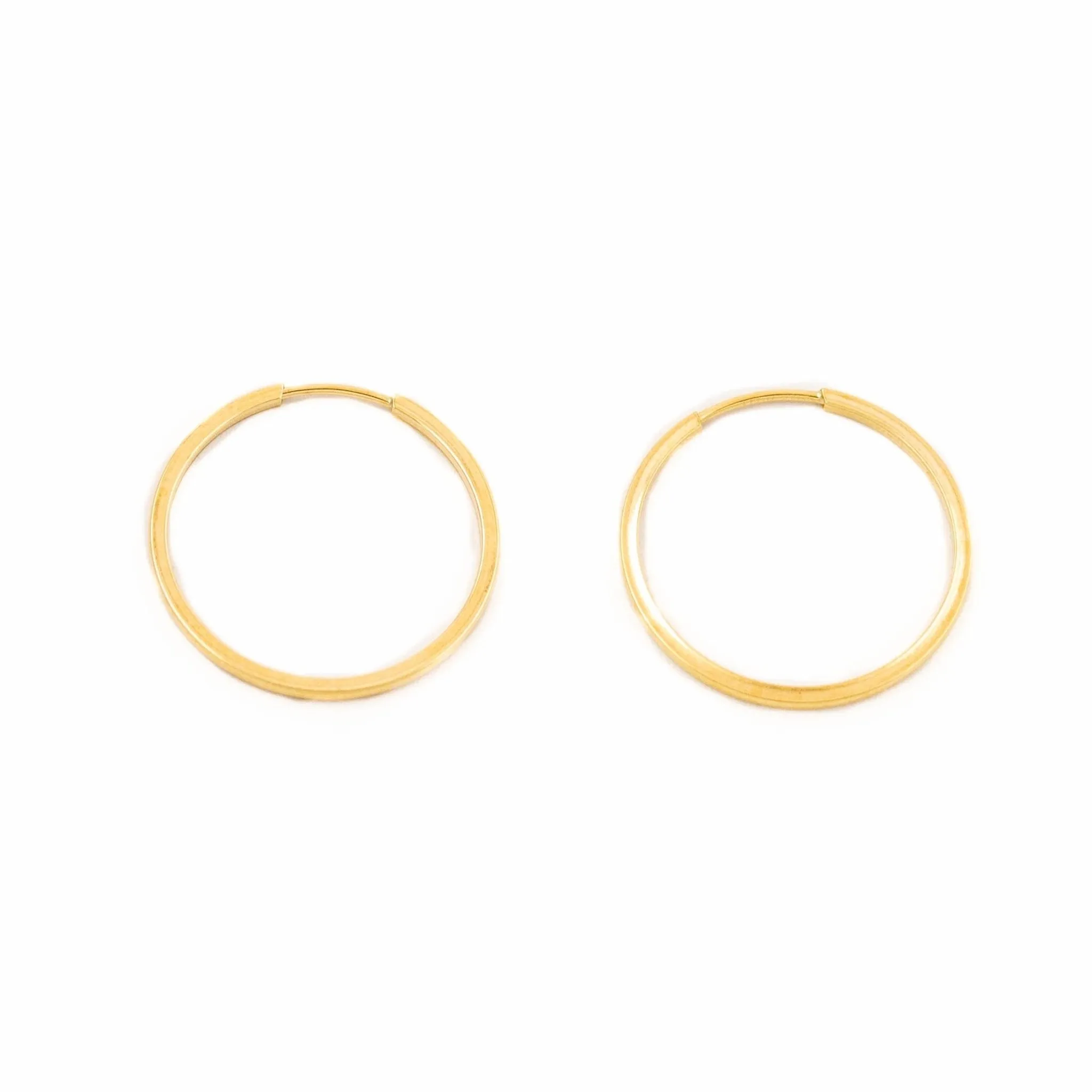 10kt Gold Sleeper Hoops