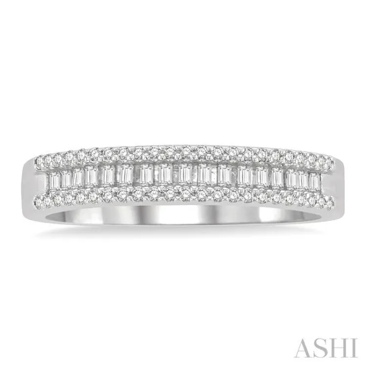 1/4 ctw Baguette and Round Cut Diamond Stackable Fashion Band in 14K White Gold