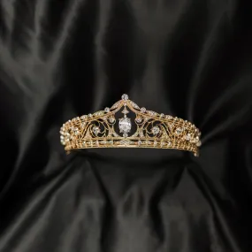 Aria's Tiara in Gold