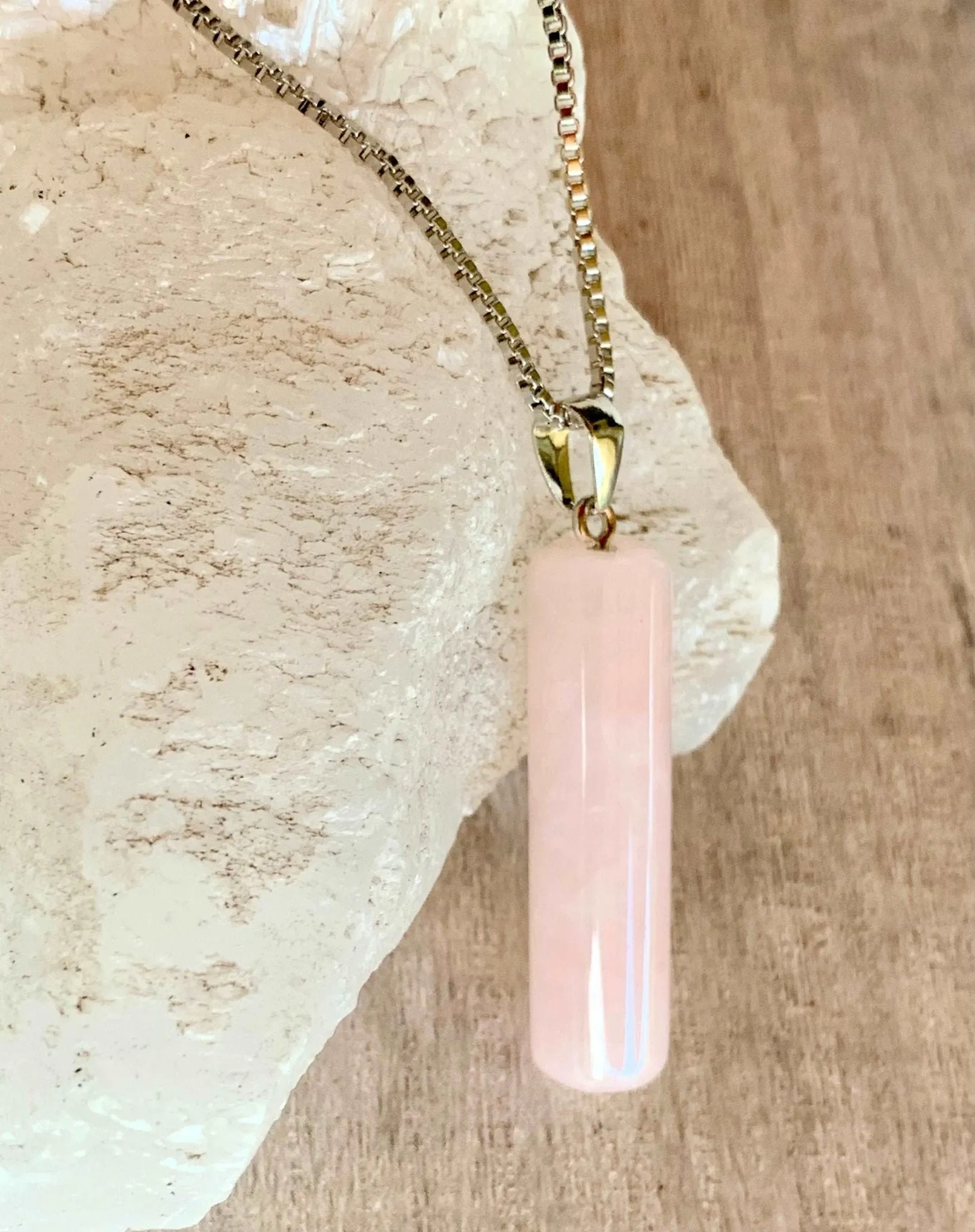 Aziz Rose Quartz Pendant Necklace