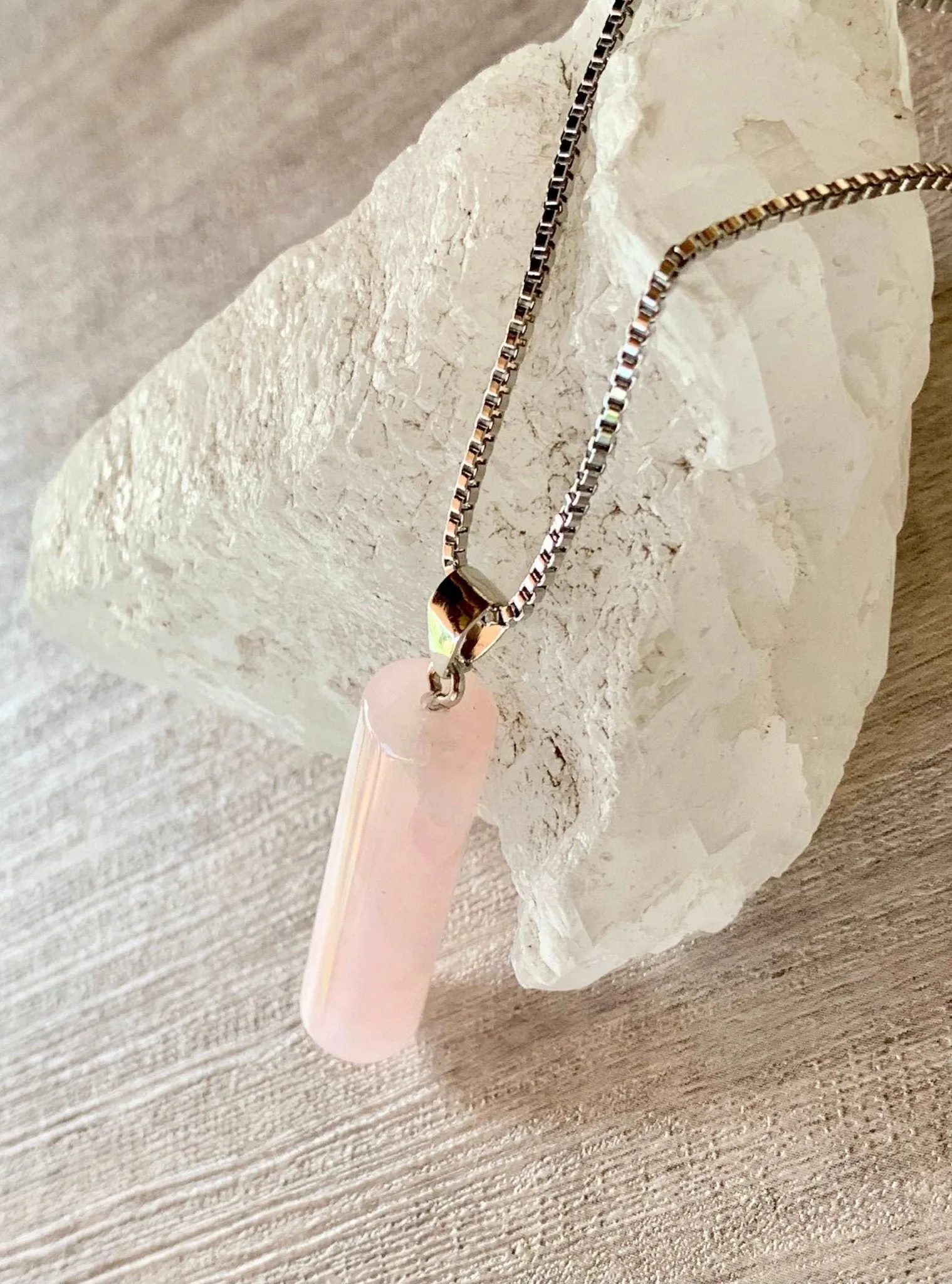 Aziz Rose Quartz Pendant Necklace