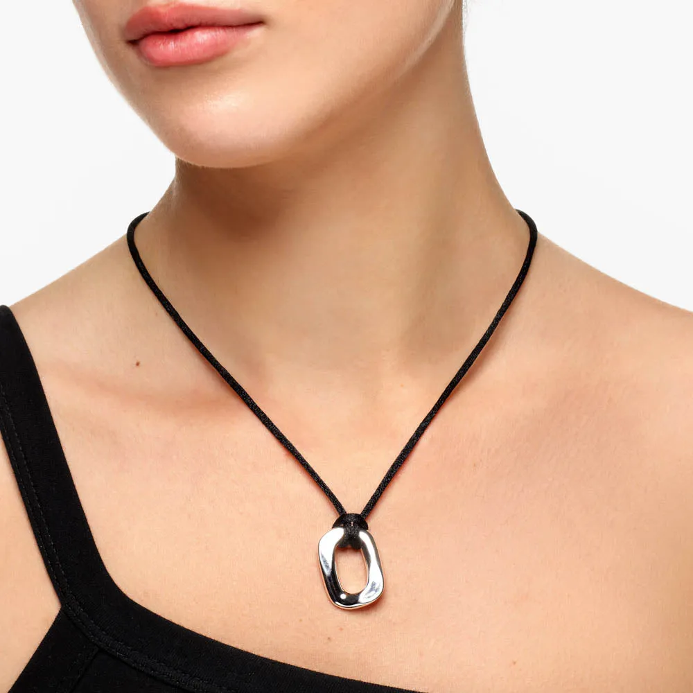 Chain Link Pendant Necklace in Silver