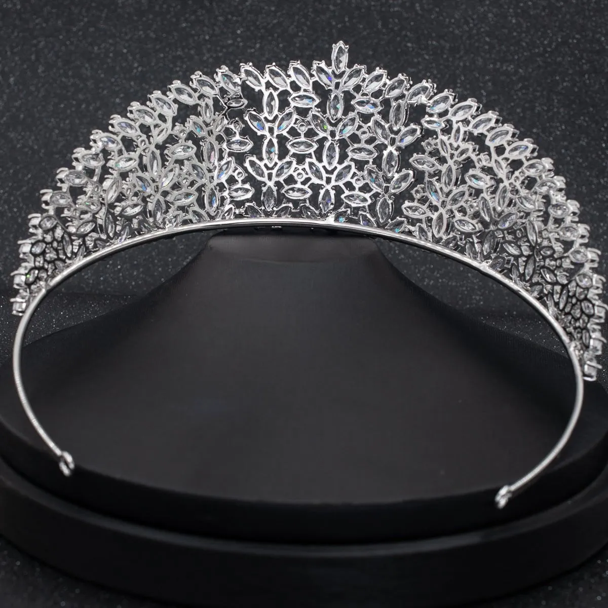 Classic Design Cubic Zirconia Wedding Bridal Tiara Diadem CH10299