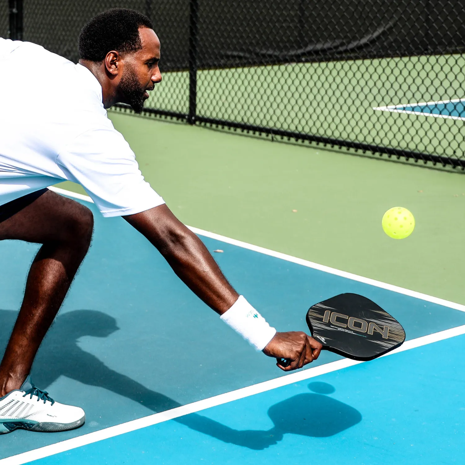 Icon v2 Pickleball Paddle by Diadem Sports