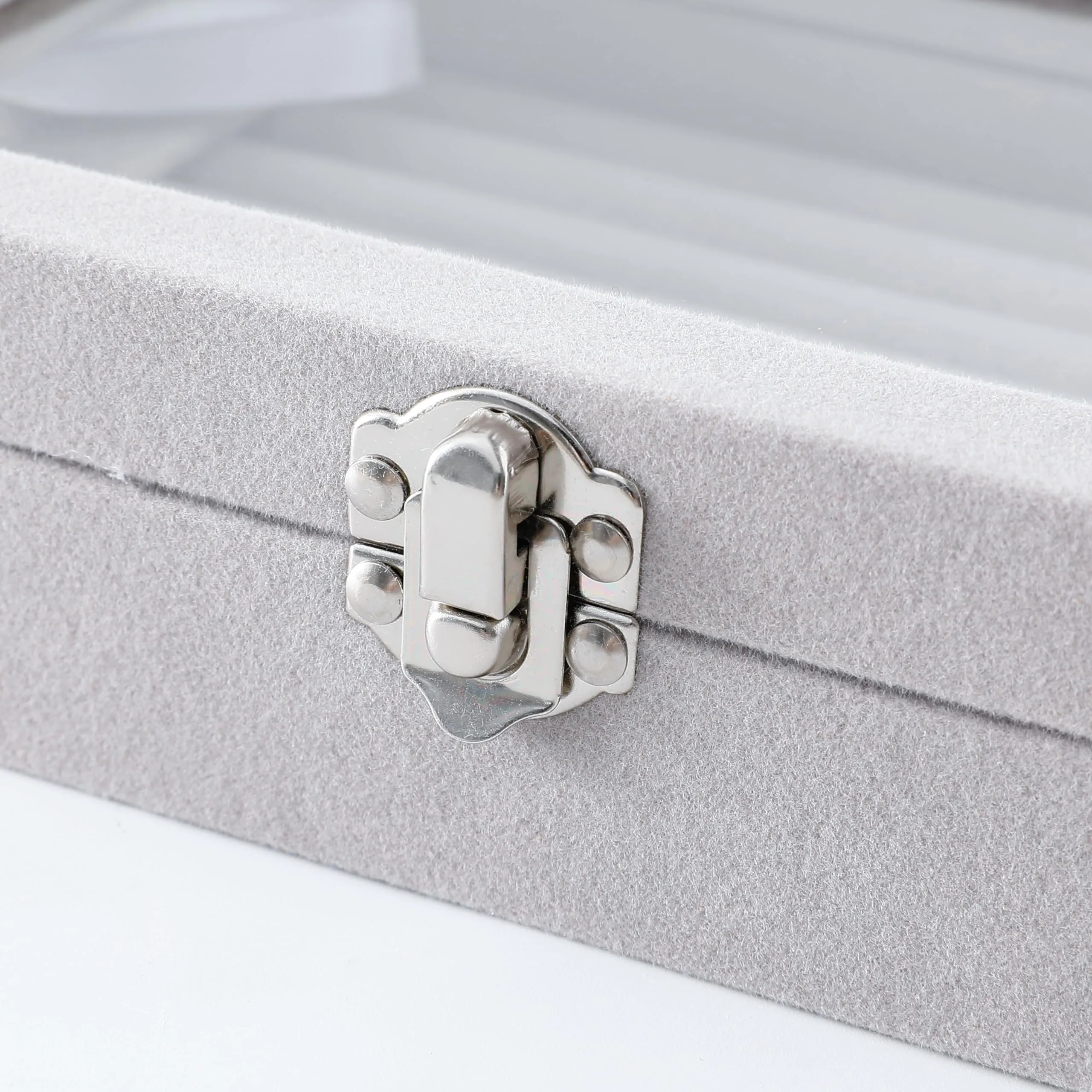 Kuber Industries Pack of 1 Velvet Jewelry Box Organizer | Jewelry Storage Box | Jewelry Organizer | Showcase Holder Dresser Organizer for Earring Necklace Bracelet Ring |YXX-017 | Grey