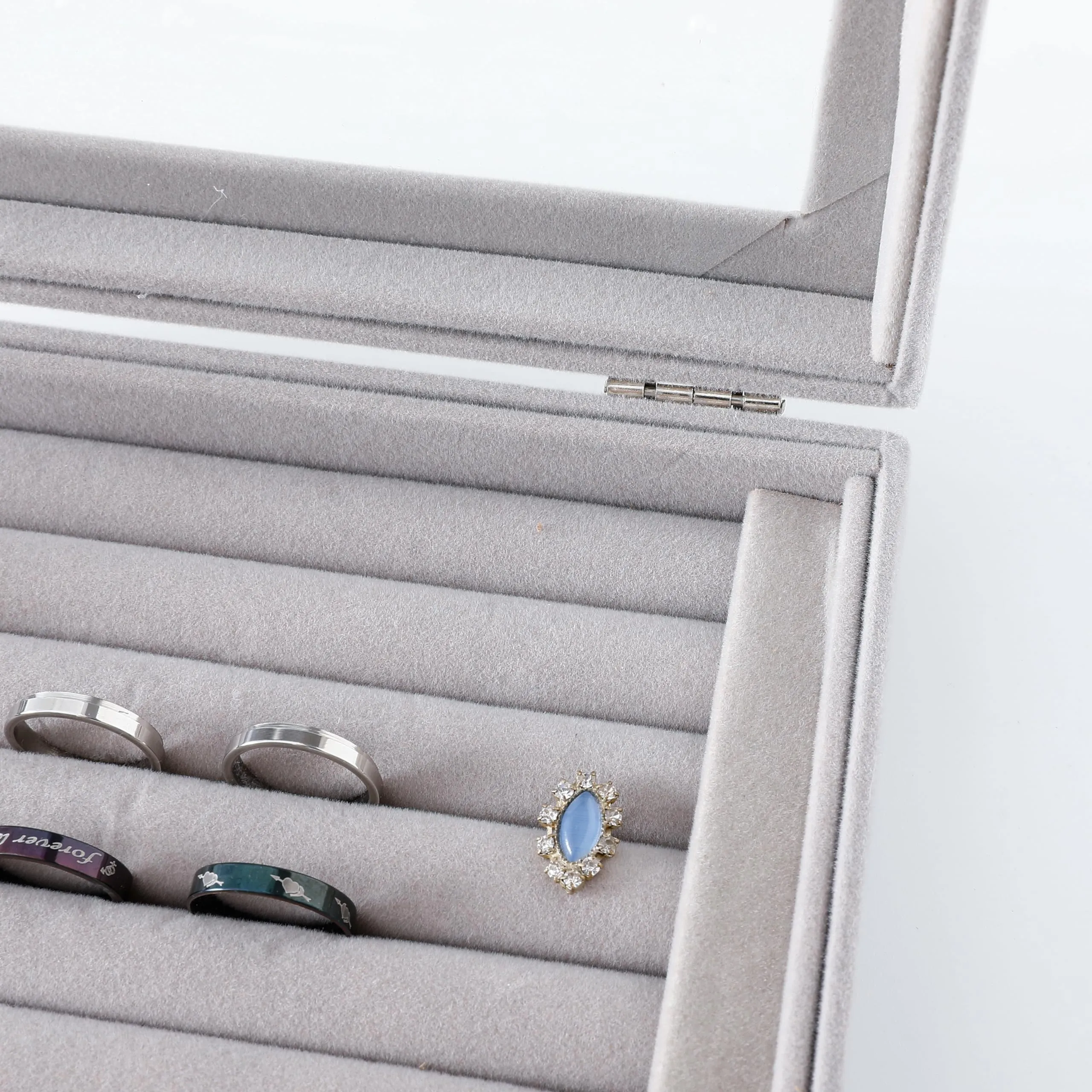 Kuber Industries Pack of 1 Velvet Jewelry Box Organizer | Jewelry Storage Box | Jewelry Organizer | Showcase Holder Dresser Organizer for Earring Necklace Bracelet Ring |YXX-017 | Grey