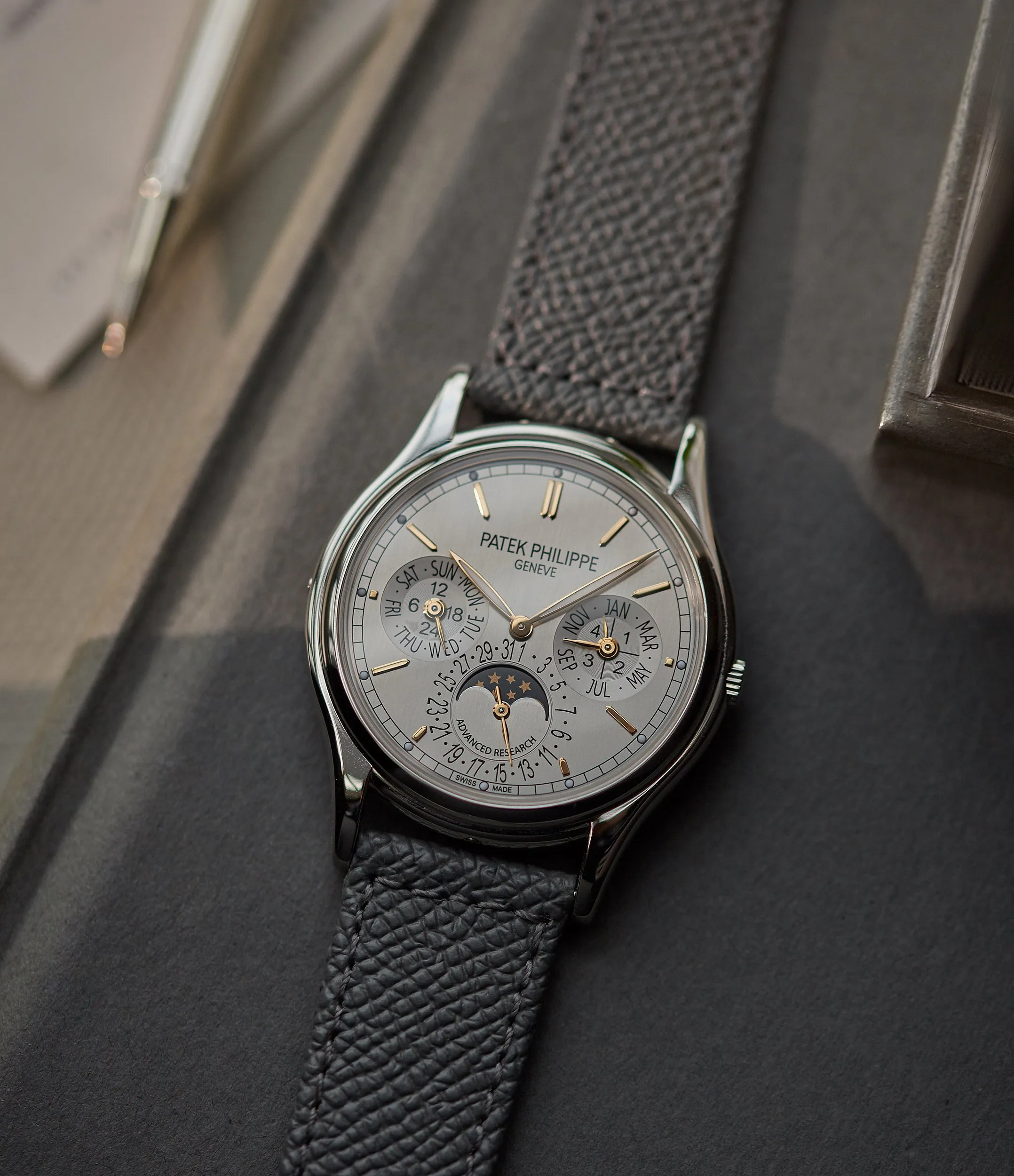 Perpetual Calendar 5550P-001 | Platinum