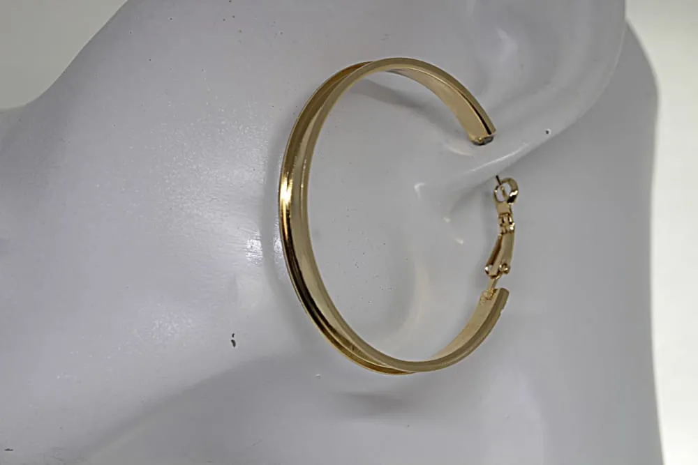 ROUND HOOP EARRINGS