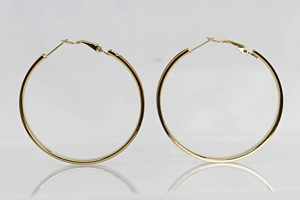 ROUND HOOP EARRINGS