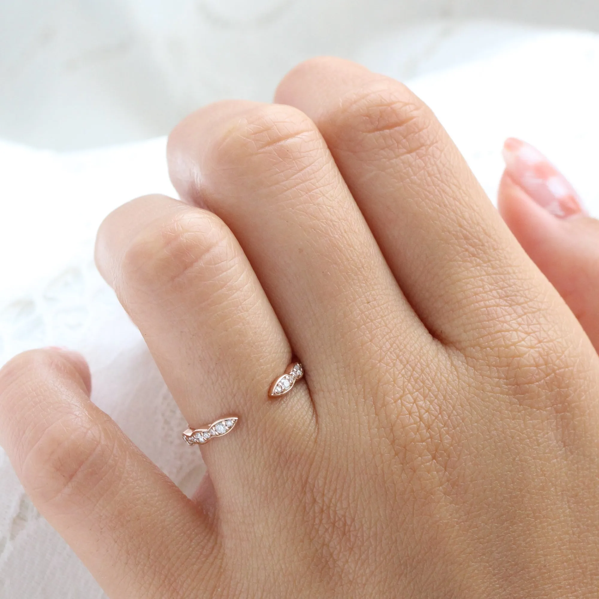 Scalloped Diamond Wedding Ring in Vintage Style Open Shank Band