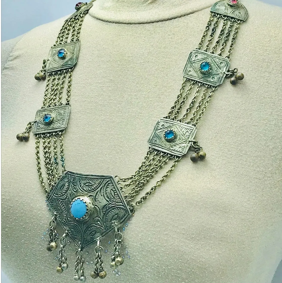 Silver Vintage Necklace with Turquoise Beads