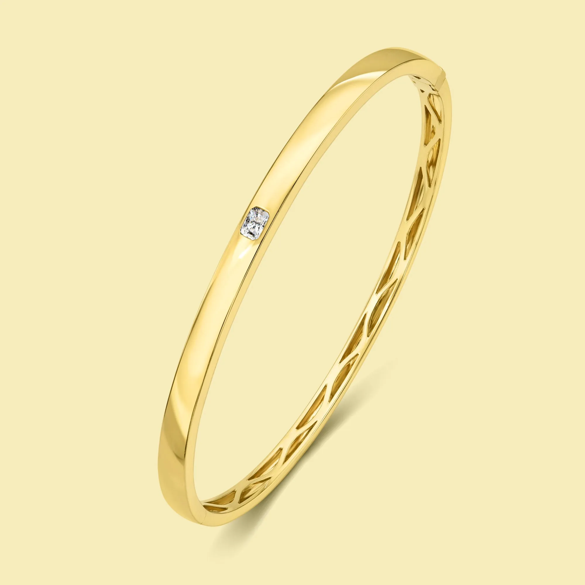 The Cloud, Bezel Radiant-cut Diamond Solitaire Bangle