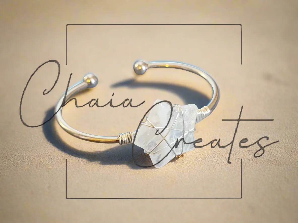 Wire Wrapped Clear Rock Quartz Stone Star Silver Bangle Bracelet